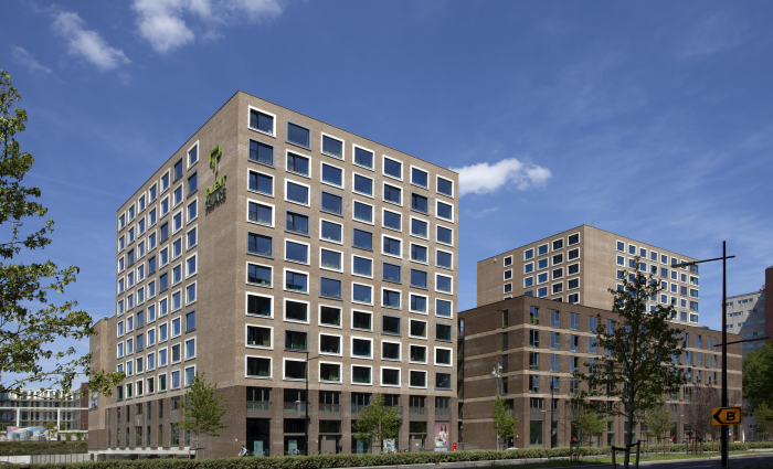 talent square (01).jpg